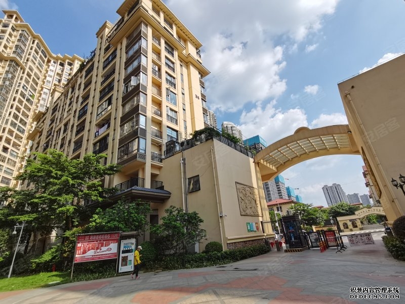 克而瑞好房点评网 南宁龙岗板块改善型住宅竞品组比邻冠军榜发布（七）